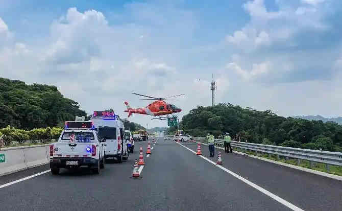 峨山高速公路汽车救援案例